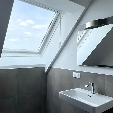 Reinisch Apartament *