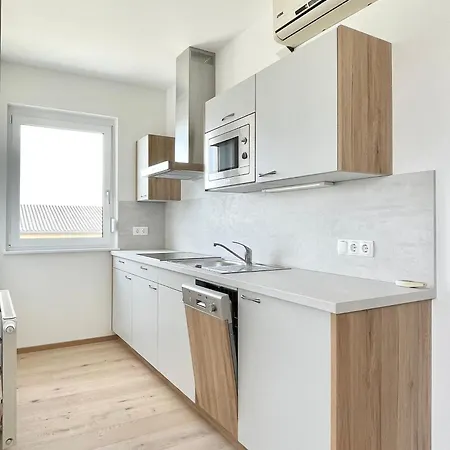 Reinisch Apartment Schwechat