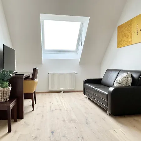 Reinisch Apartment *
