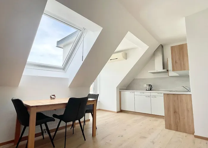 Reinisch * Schwechat