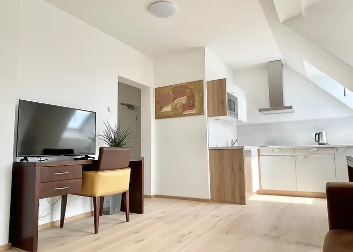 Reinisch * Schwechat